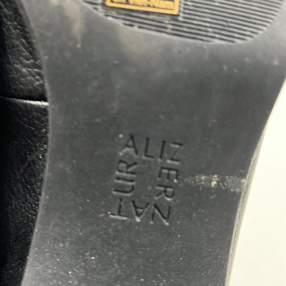 Naturalizer Women's Hilly Black Leather Chunky Heel Loafer Shoe size 8 - Picture 10 of 11